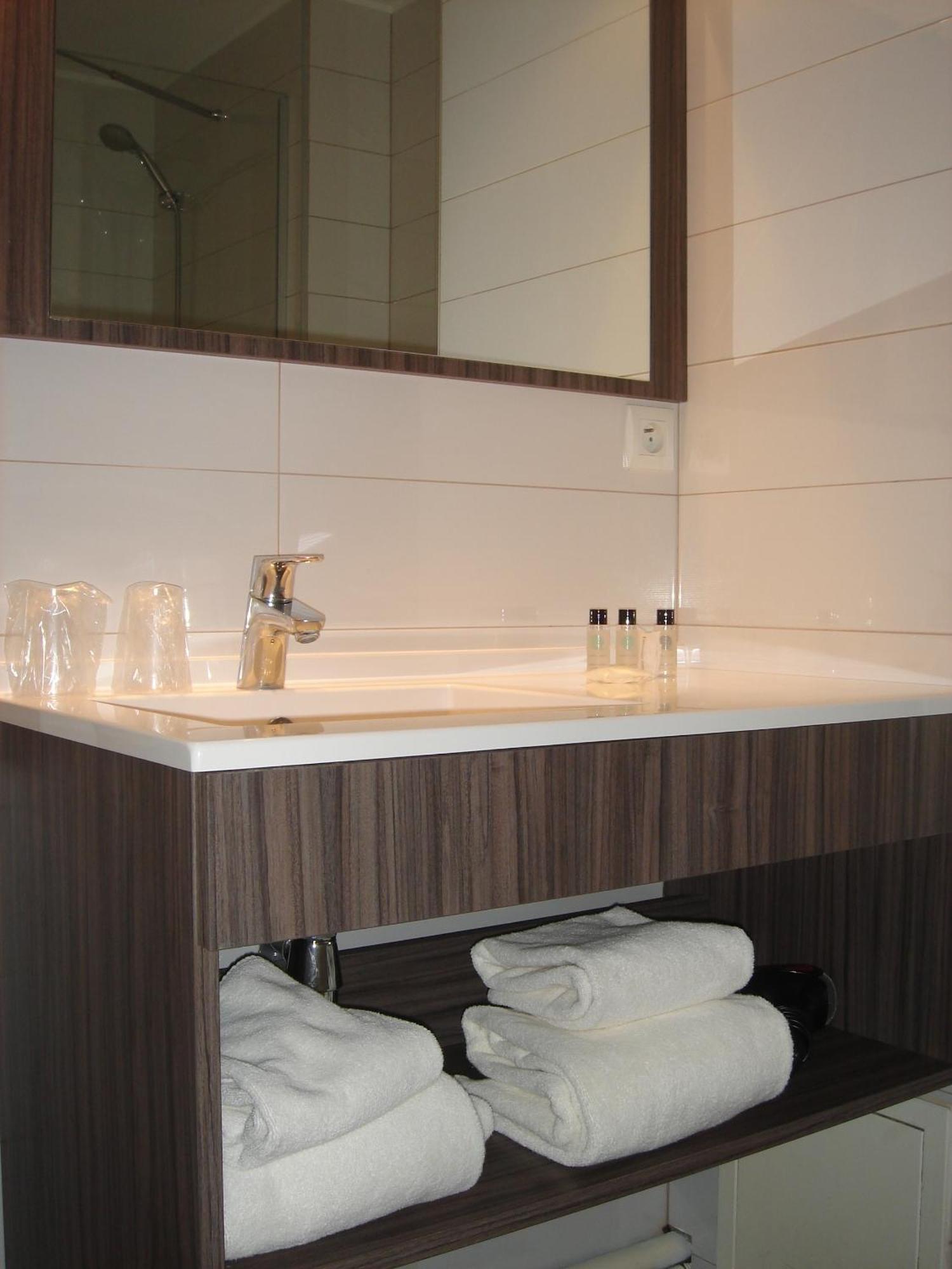 Appart'Hotel Hevea Валанс Екстериор снимка